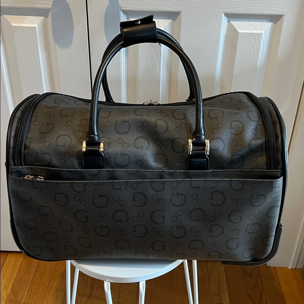GUESS Logo Debossed Rolling Black Duffel Weekender Travel Bag - Picture 5 of 16